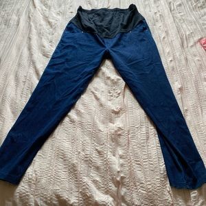 Maternity jeggings